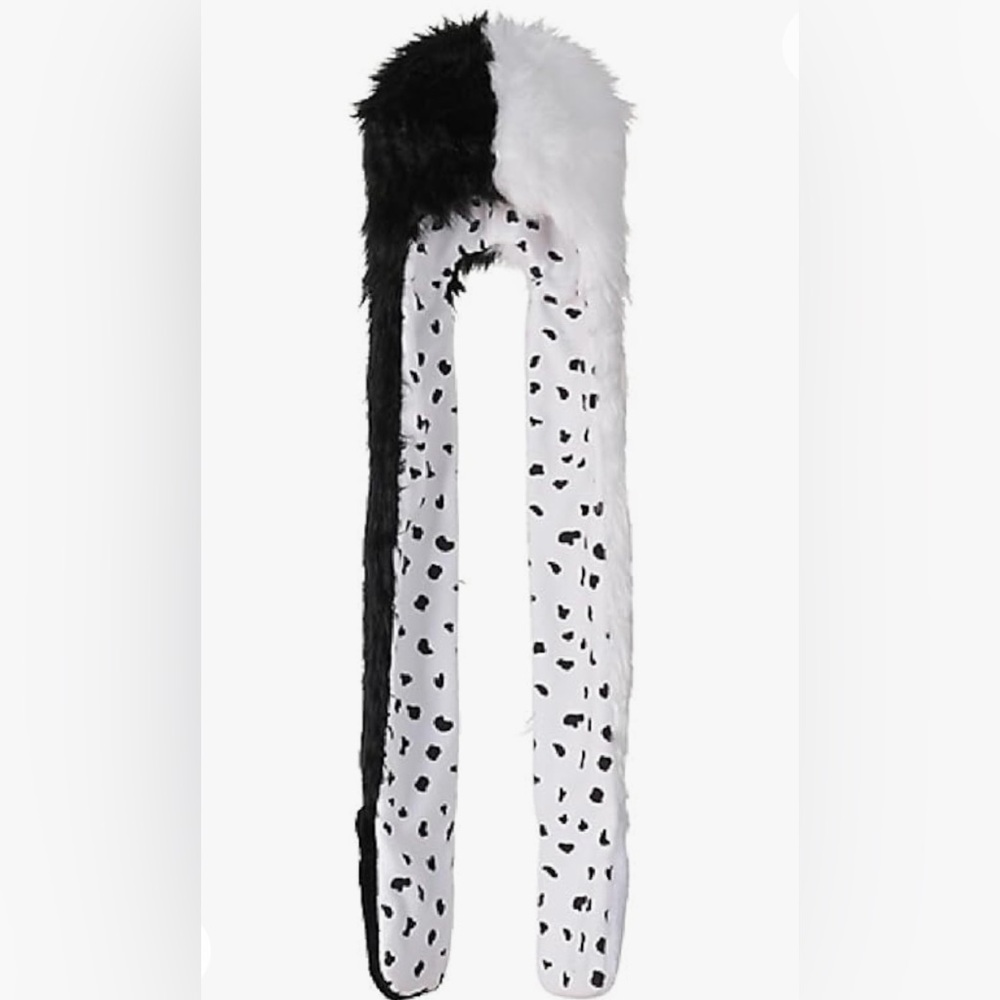 NWT Disney Cruela De Vil 101 Dalmatian Beanie Hat